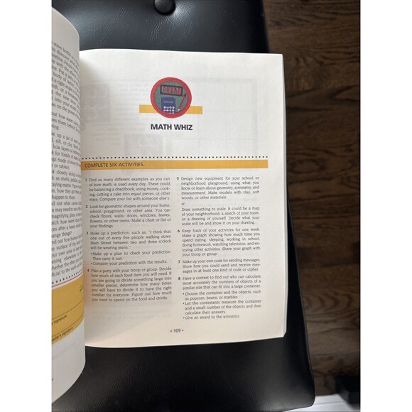 1999 Girl Scout "Badges and Signs" large Paperback Book 252 pages - Picture 5 of 8